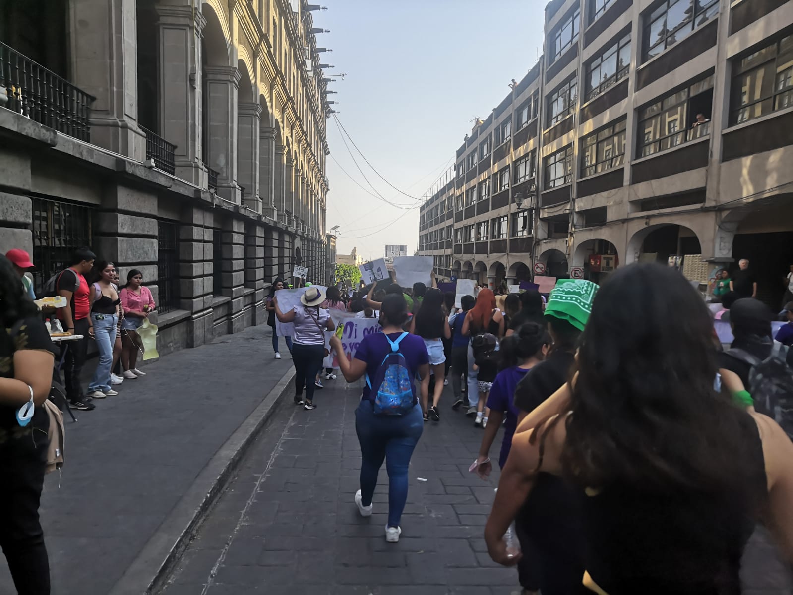 Mujeres de Cuernavaca salen a marchar por el 8M